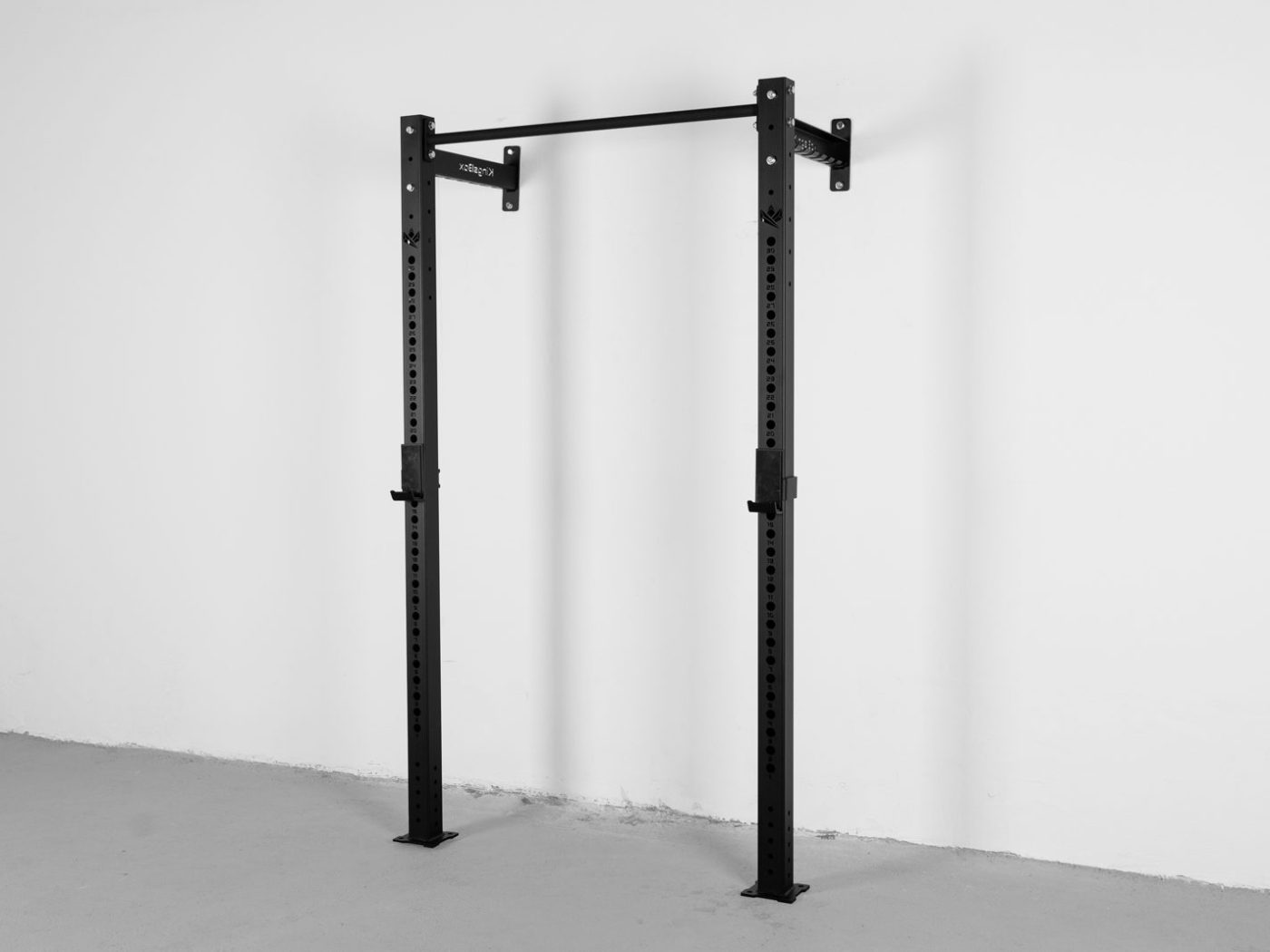 Mighty wall squat station 500 black