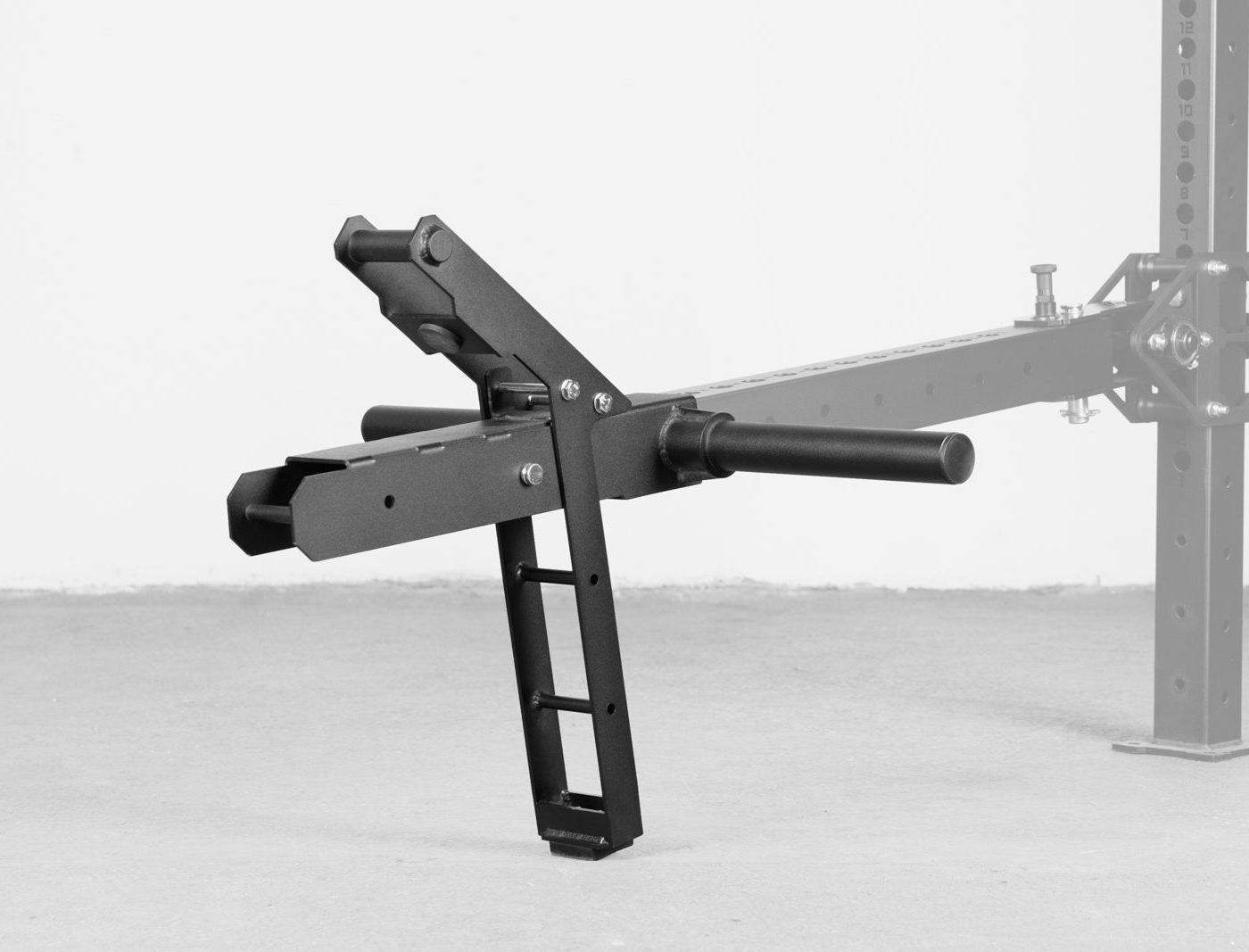 Belt squat attachment