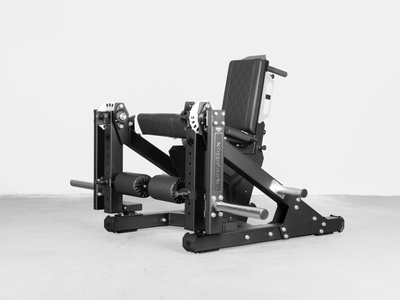 The crazy queen 3.0 - leg extension / leg curl machine