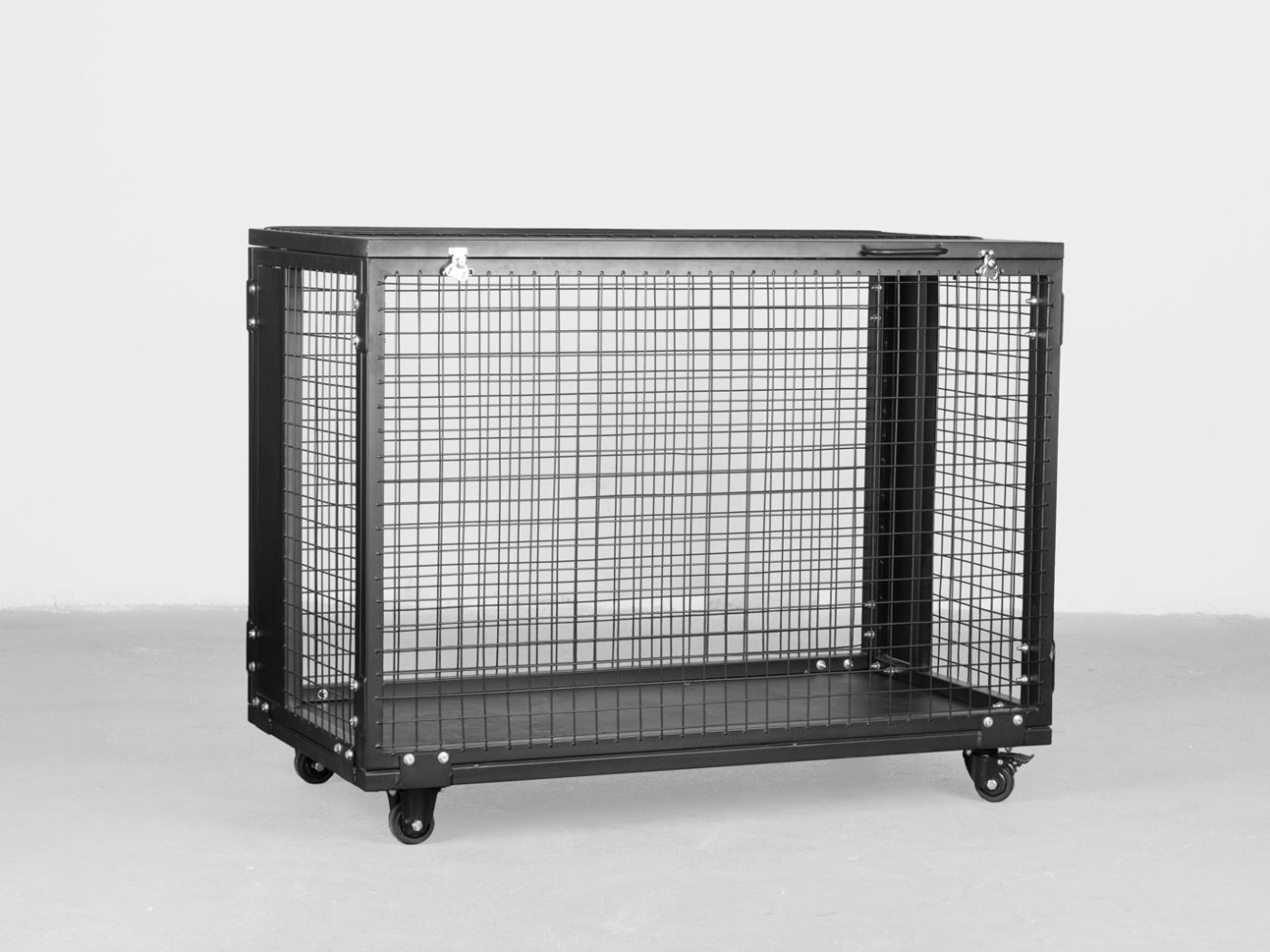 Kingsbox armory cart
